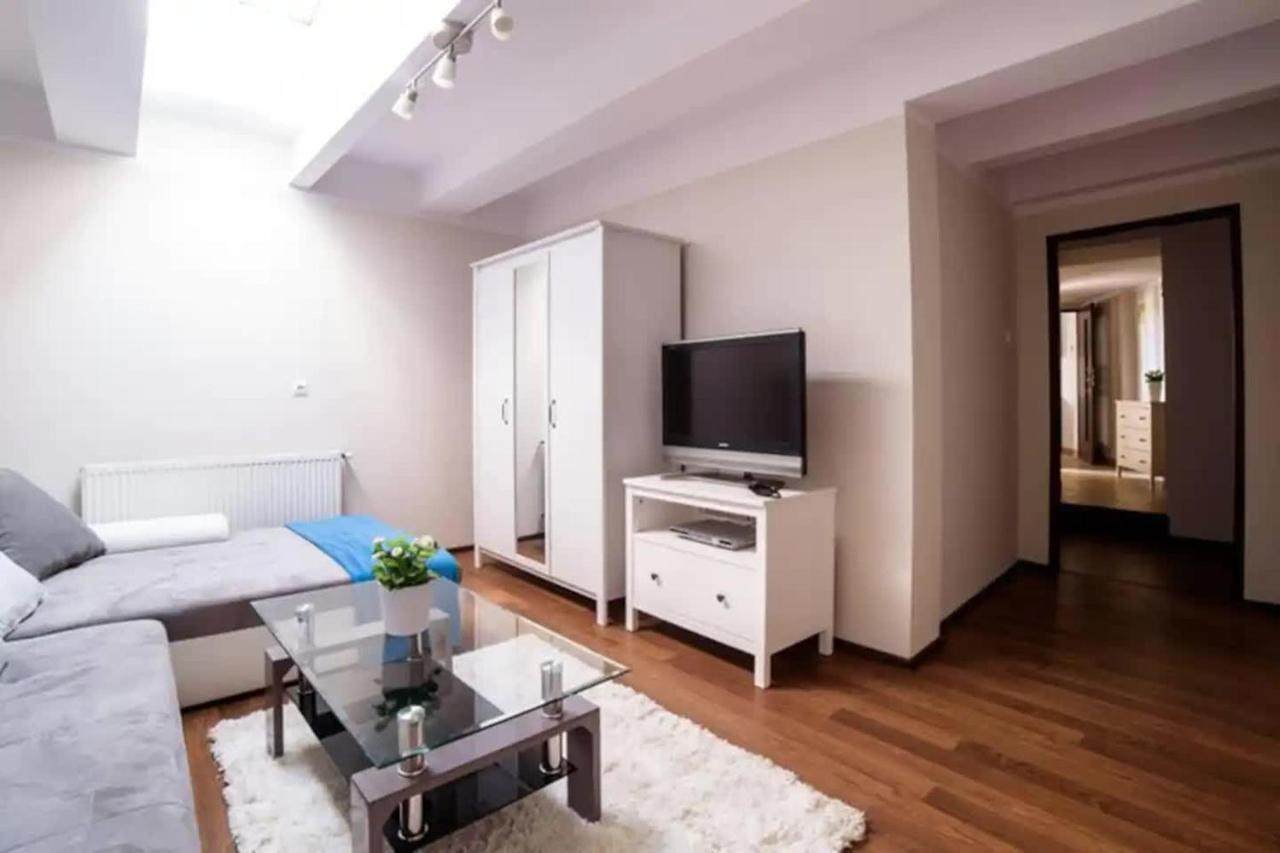 Urban Nest Apartments Szewska 21-19 Krakow Dış mekan fotoğraf
